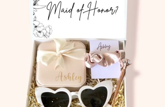 Asty " Will you be my maid of Honor" gift pack